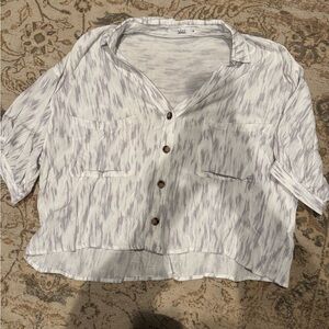 Cropped button-down shirt